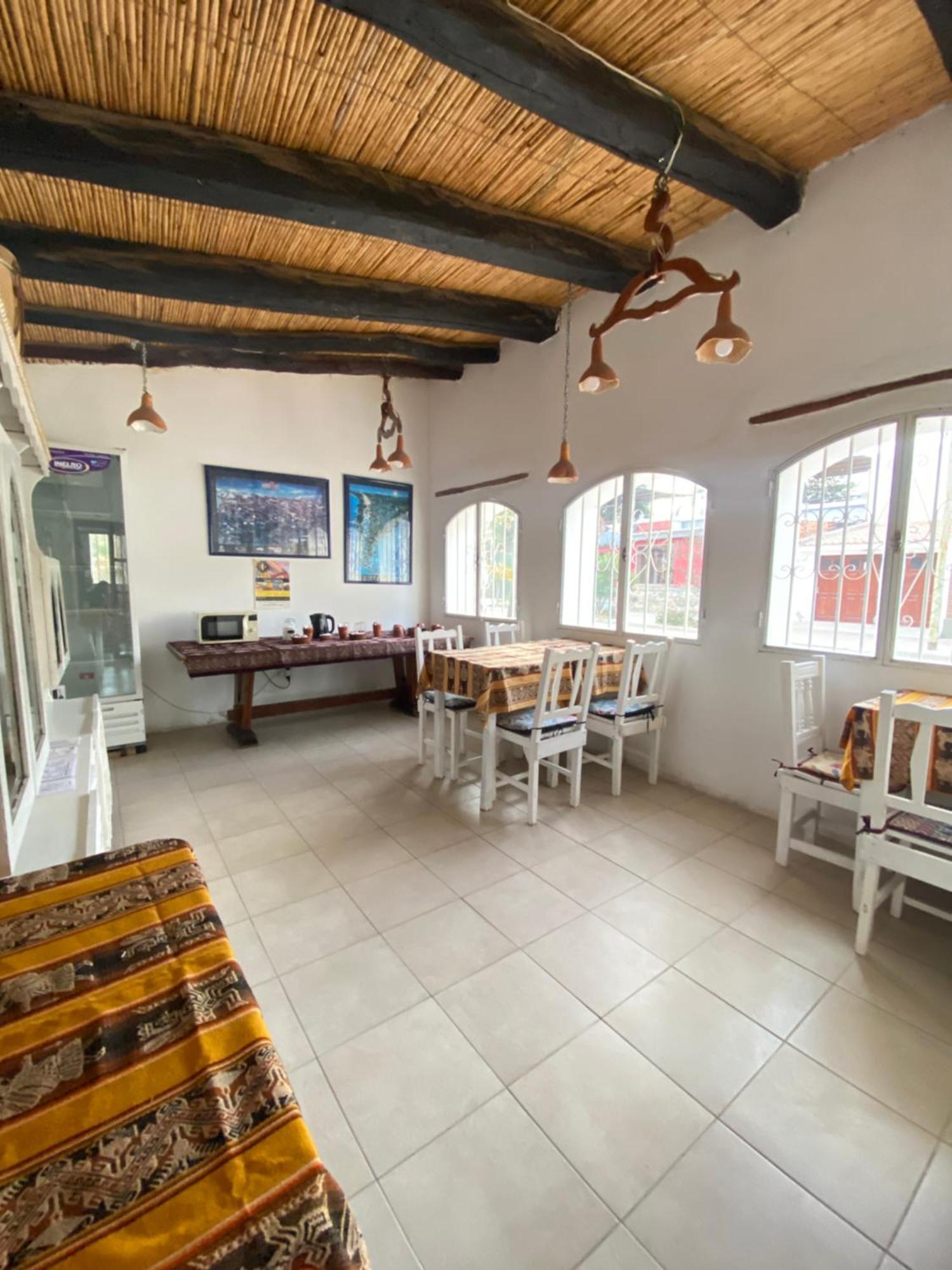 Hostal Tierra Andina Cafayate Exteriör bild