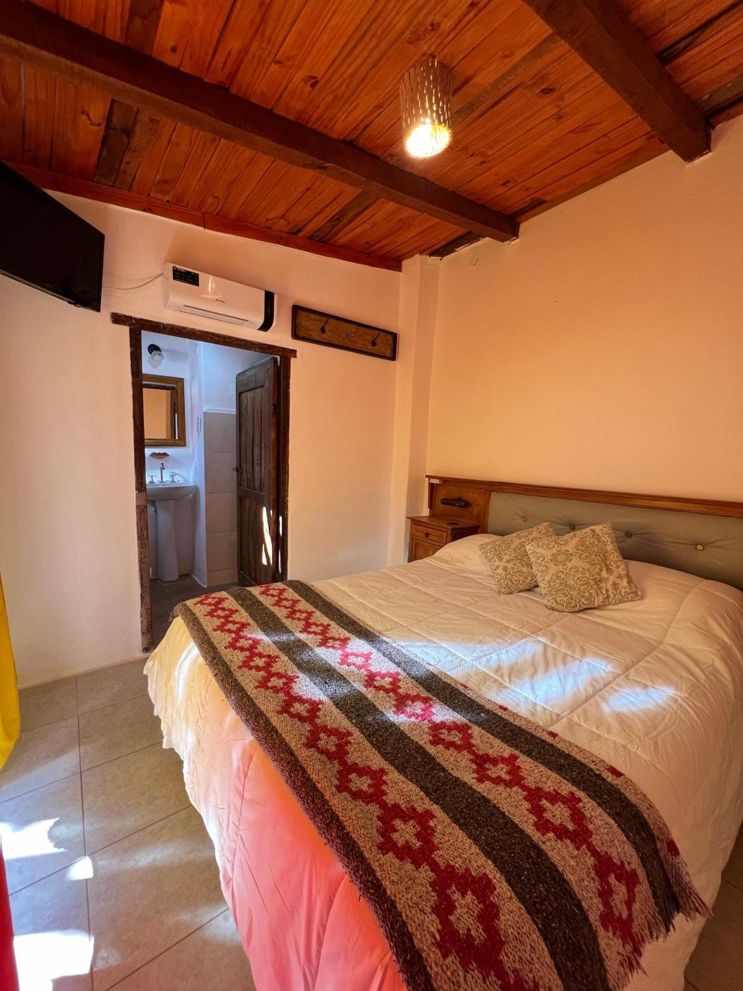 Hostal Tierra Andina Cafayate Rum bild