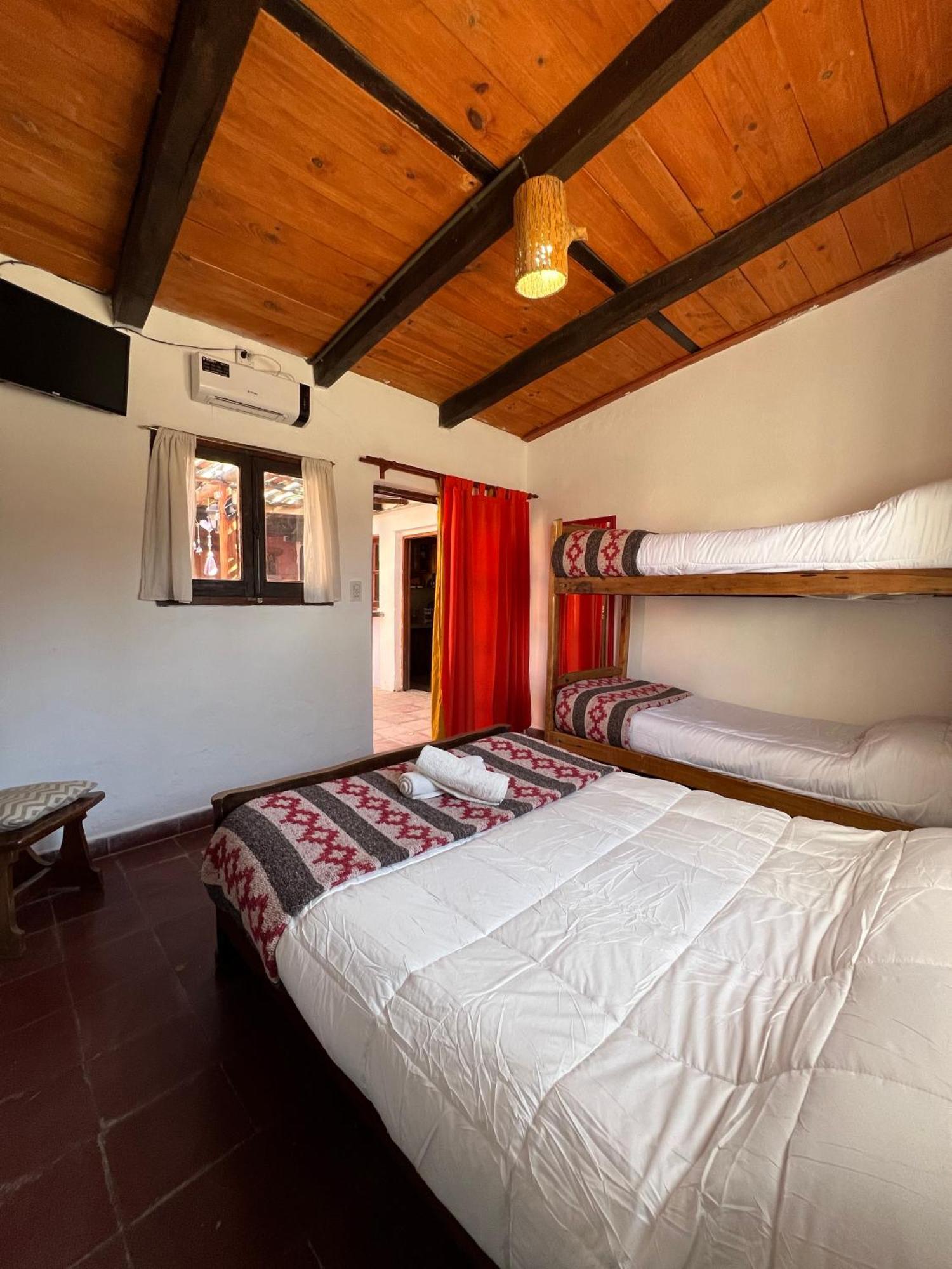 Hostal Tierra Andina Cafayate Exteriör bild