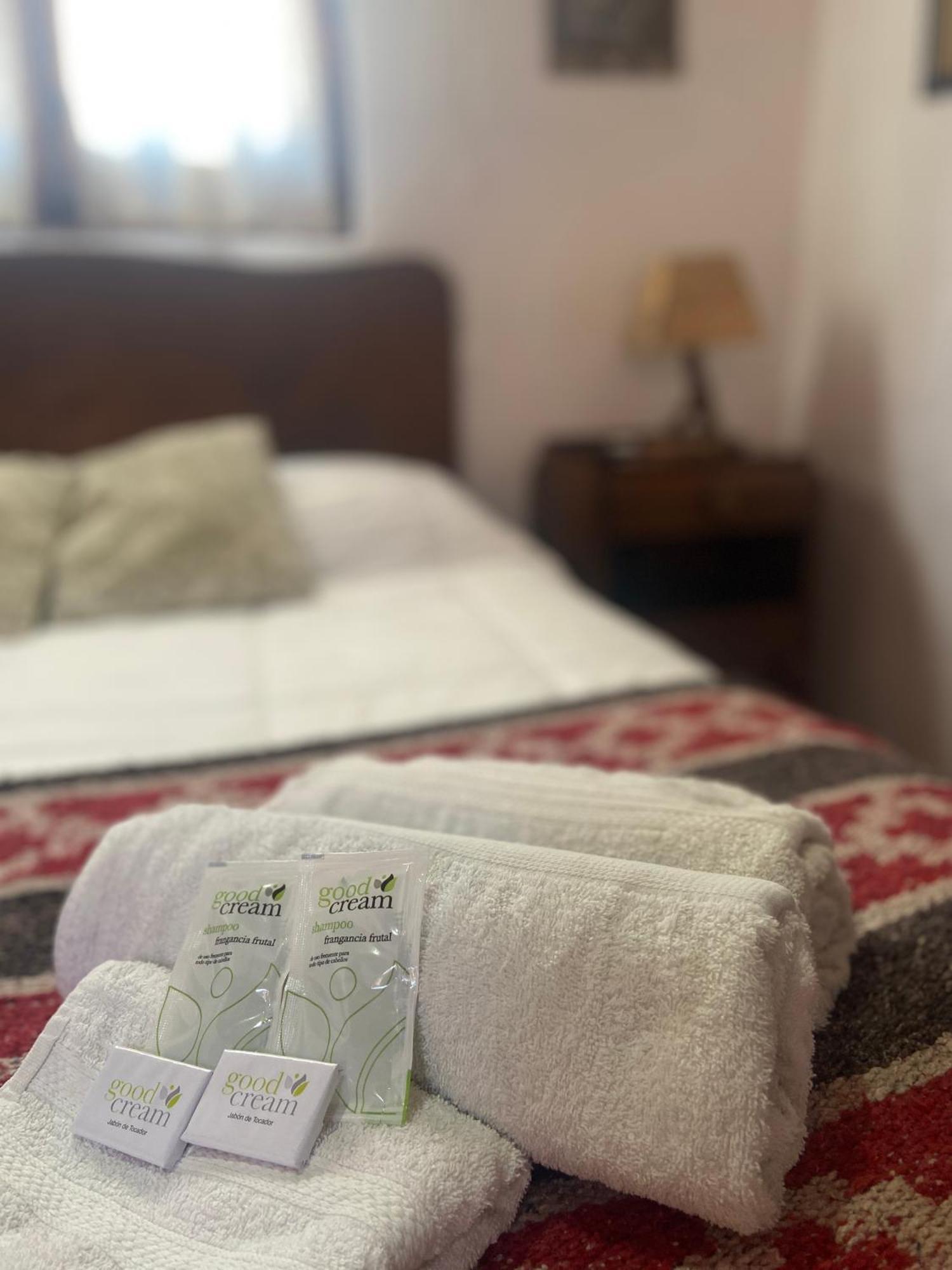 Hostal Tierra Andina Cafayate Exteriör bild